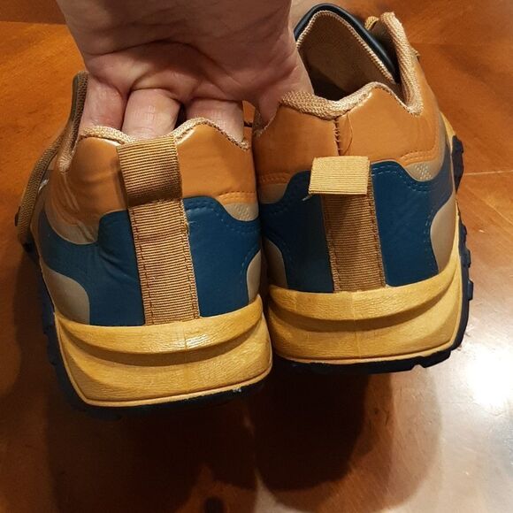 BLS-ECKE Tan and Navy Sneakers - Picture 4 of 7